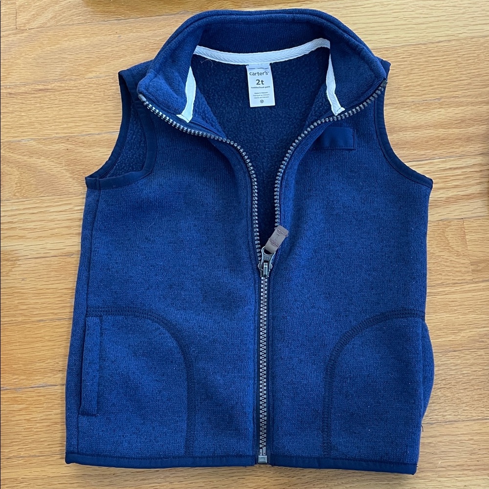 Boys 2t bundle 9 pieces Carter’s vest and Columbia jacket - Picture 5 of 7
